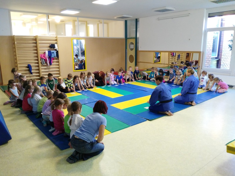 Enota Iskrica: Na obisku judoistki iz judo kluba Z’dežele Sankaku klub Celje