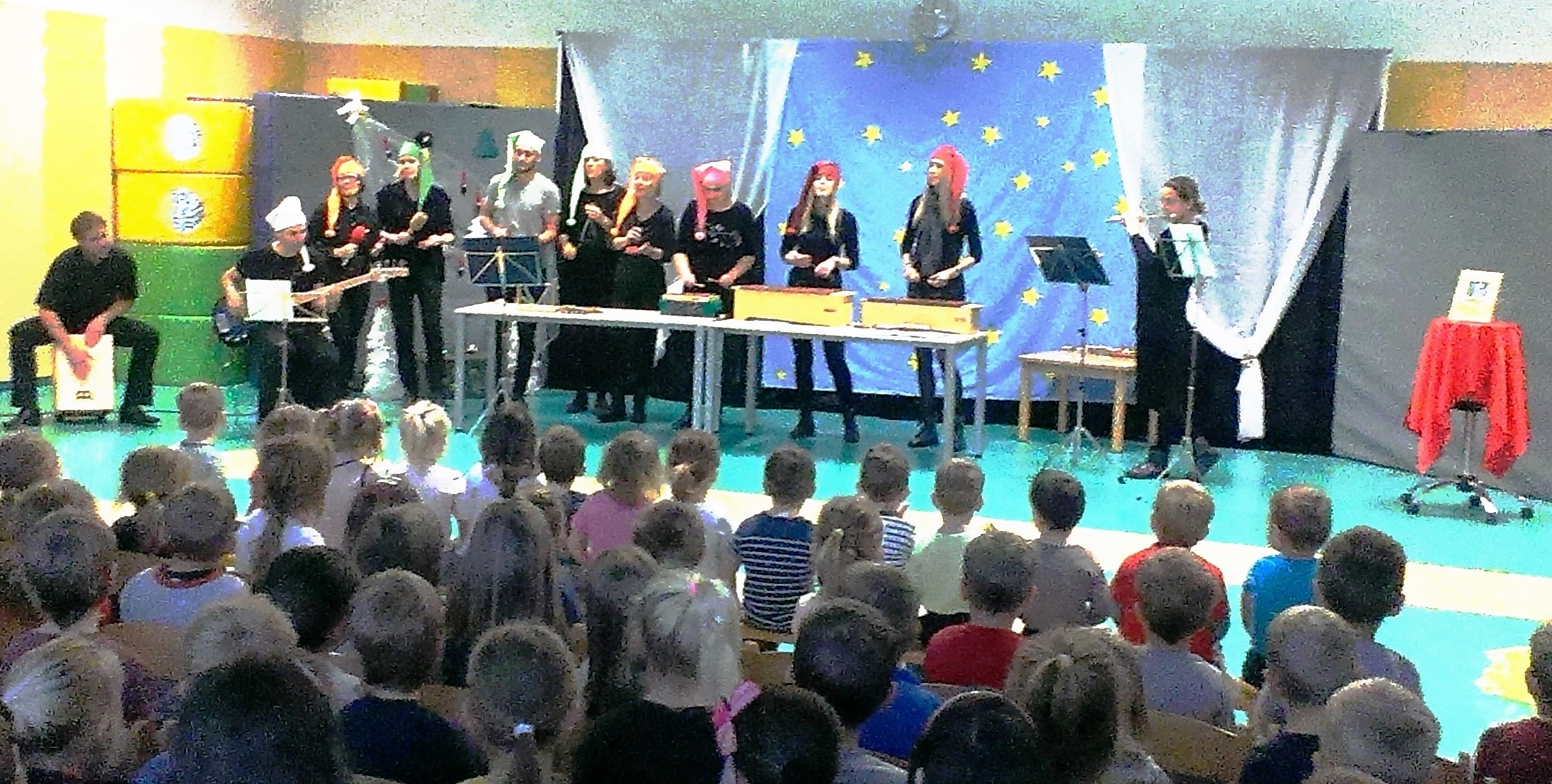 Predpraznični koncert Orffo skupine Vrtca Zarja