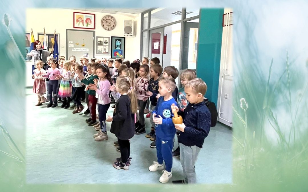 Srečanje s starejšimi občani na OŠ Lava